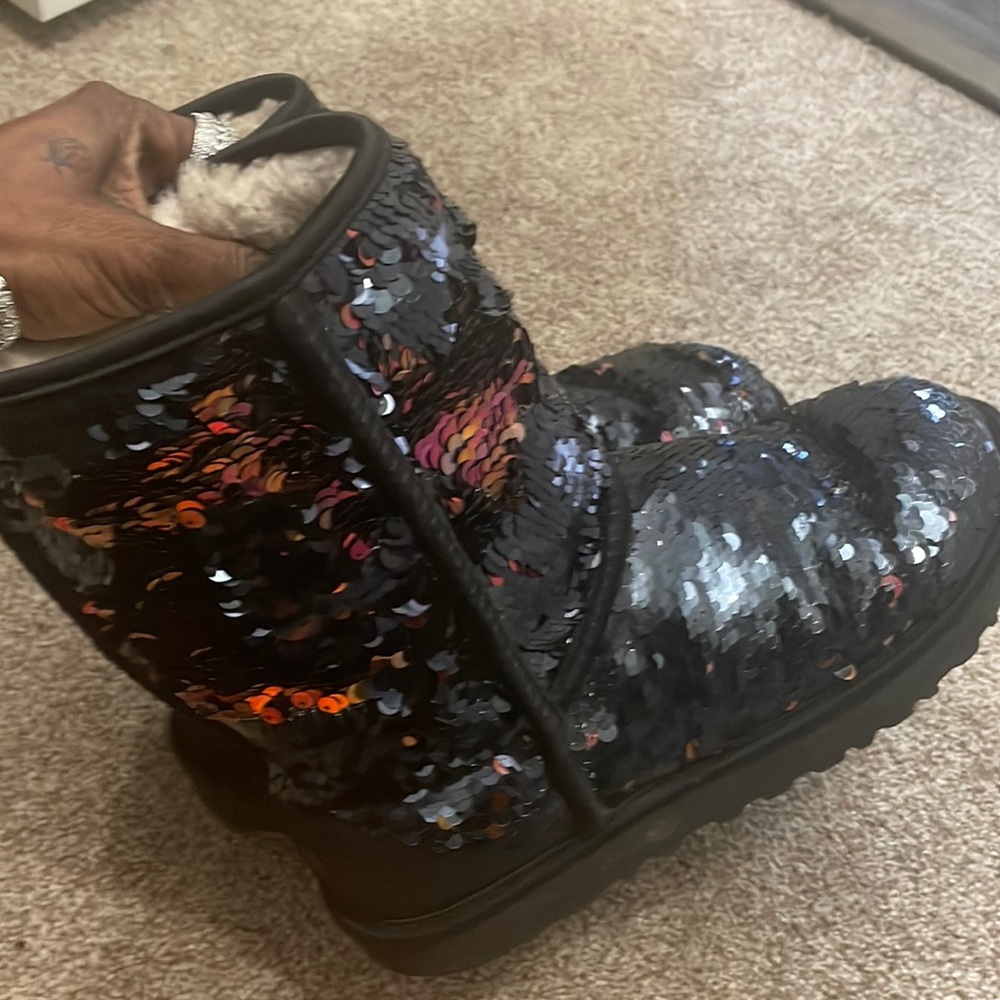 Womens UGG size 8